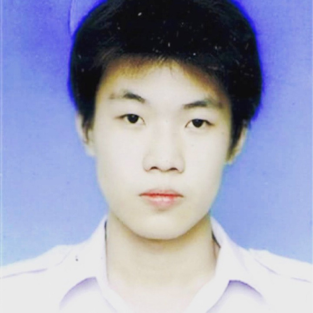Tiun trở thành sinh viên công nghệ thông tin cao đẳng cộng đồng Houston Texas 2003