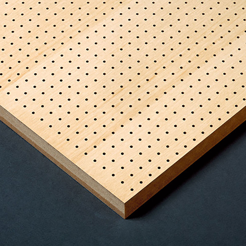 Gỗ tiêu âm đục lỗ