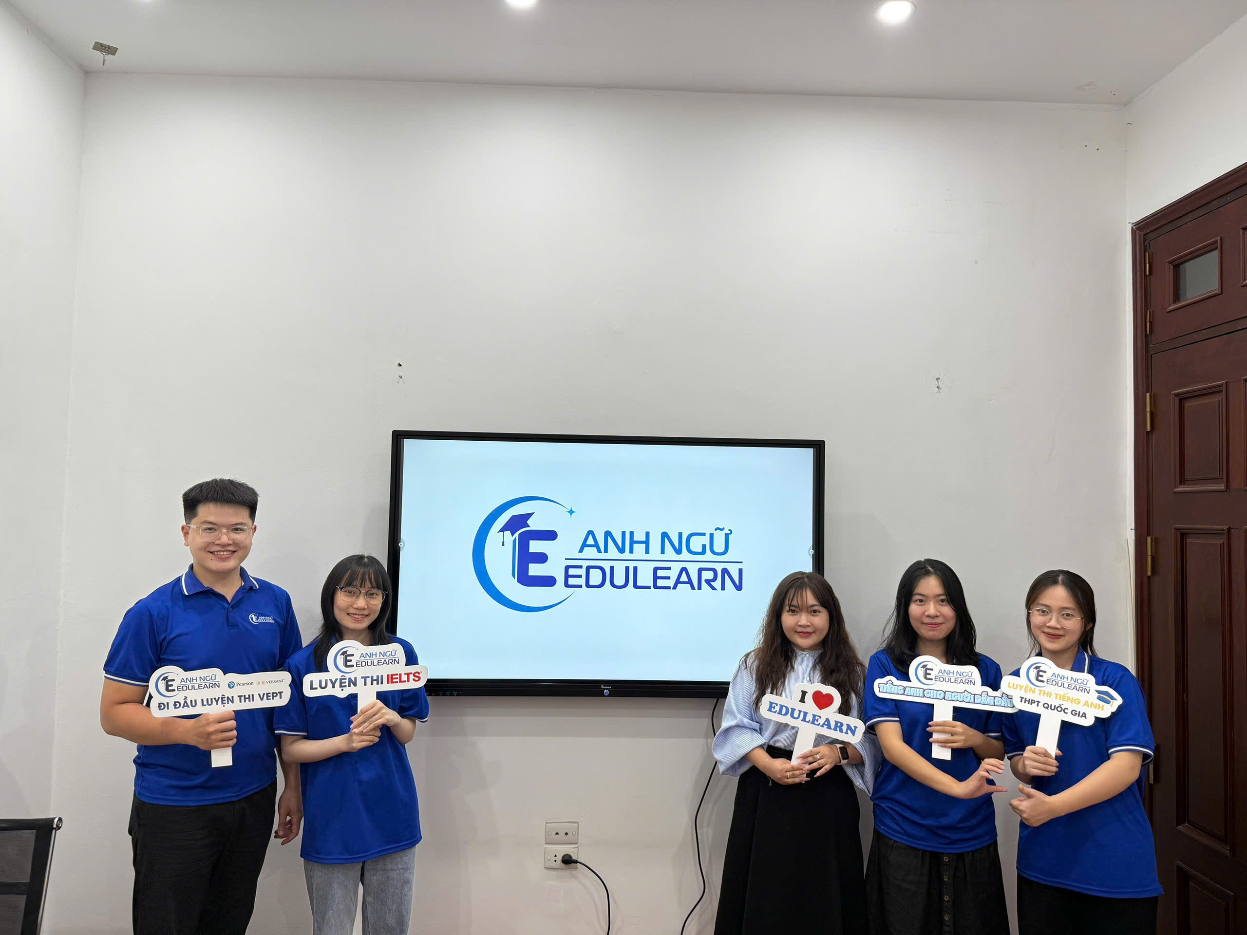 Lợi ích của việc dùng màn hình cảm ứng trong giảng dạy