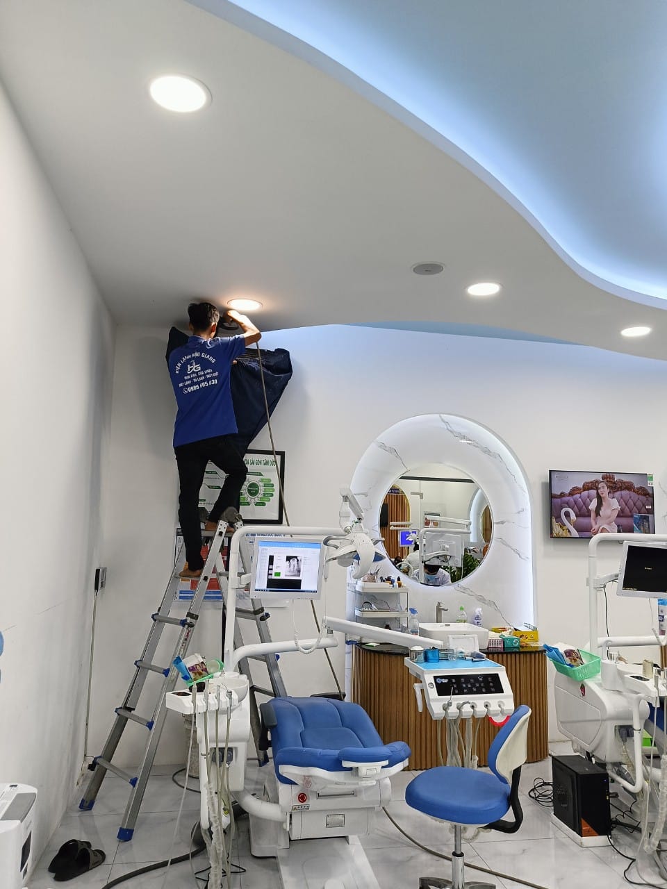 Vệ sinh máy lạnh tại Vị Thanh Hậu Giang