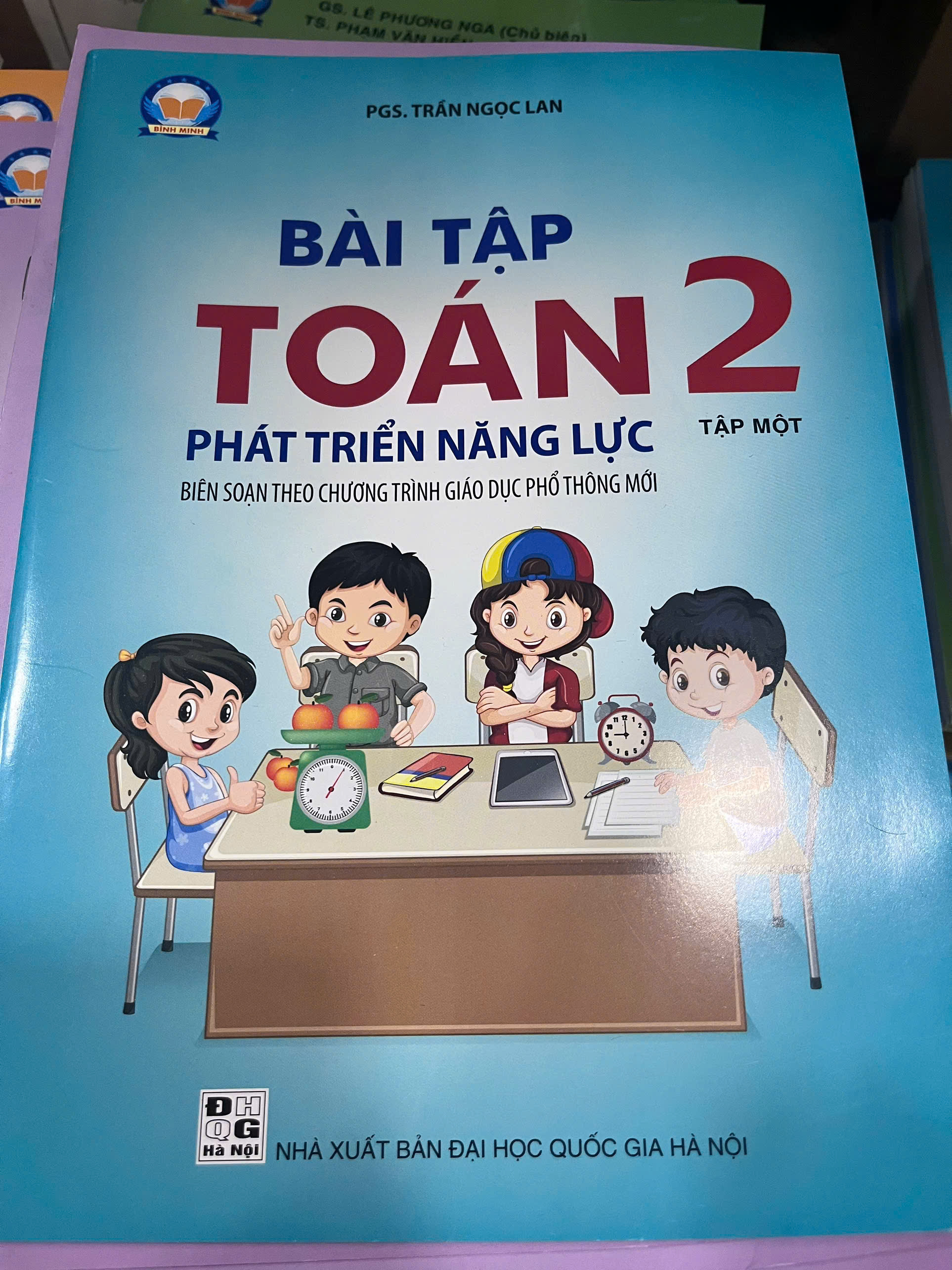 COMBO Bài tập Toán Phát triển năng lực lớp 2 (2 tập)