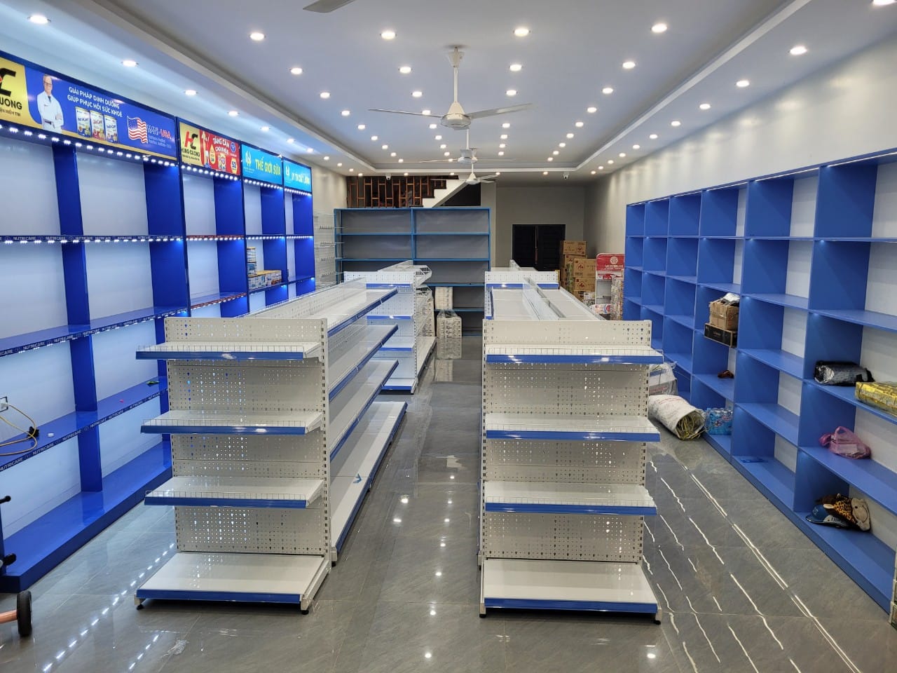Kệ siêu thị - Giải pháp tối ưu cho không gian bán hàng 2025