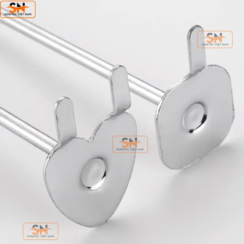 Móc treo tôn lỗ inox giúp tối ưu không gian trưng bày sản phẩm