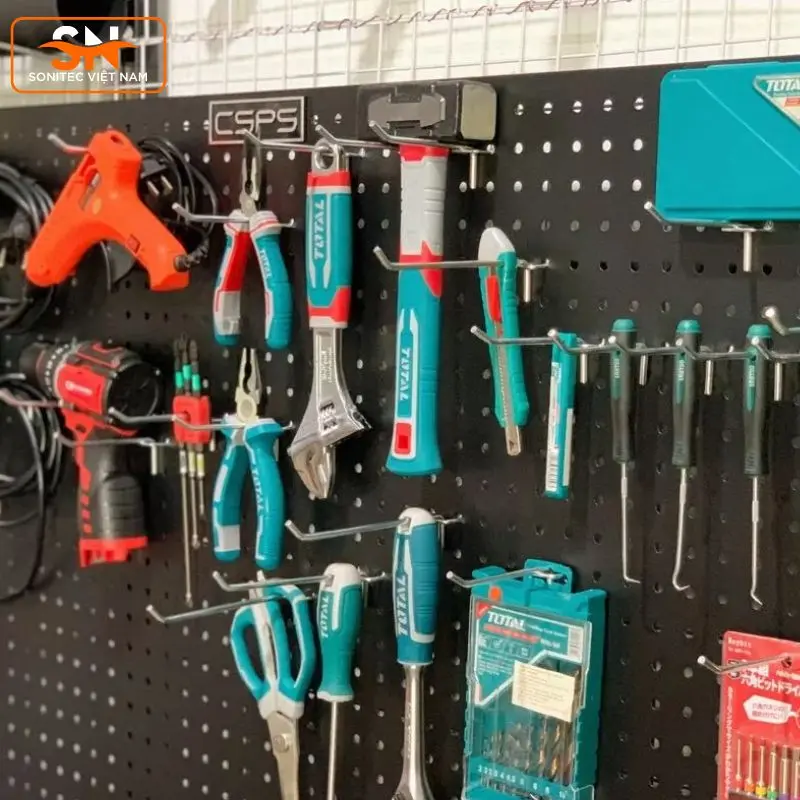 Móc treo trái tim gắn kệ siêu thị đa năng