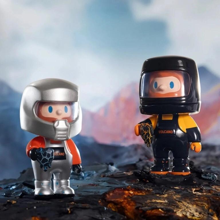 FARMER BOB 9 Encounter In The Wild Series Figure Blind Box