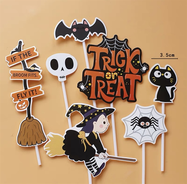 Set 7 que cắm Halloween cô bé phù thủy nhỏ cưỡi chổi bay