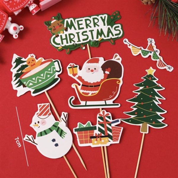 Set 7 que cắm GS ông già Noel trên xe trượt tuyết đỏ + người tuyết + cây thông