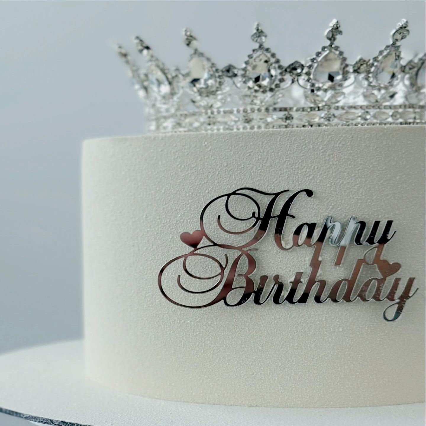 Topper mica HPBD mẫu mới bạc 2 tim 32