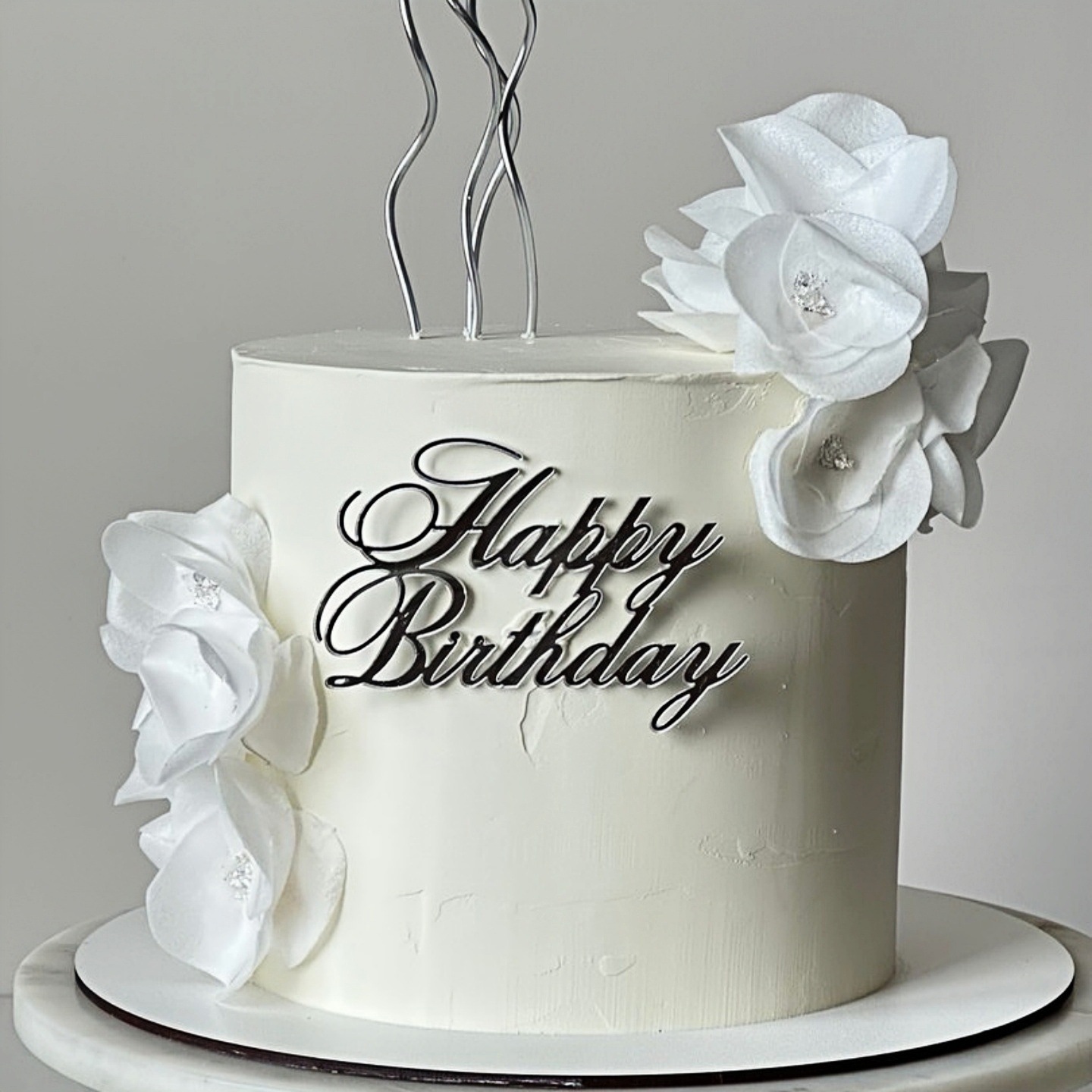 Topper mica mẫu mới HPBD chữ in bạc uốn nhẹ 41