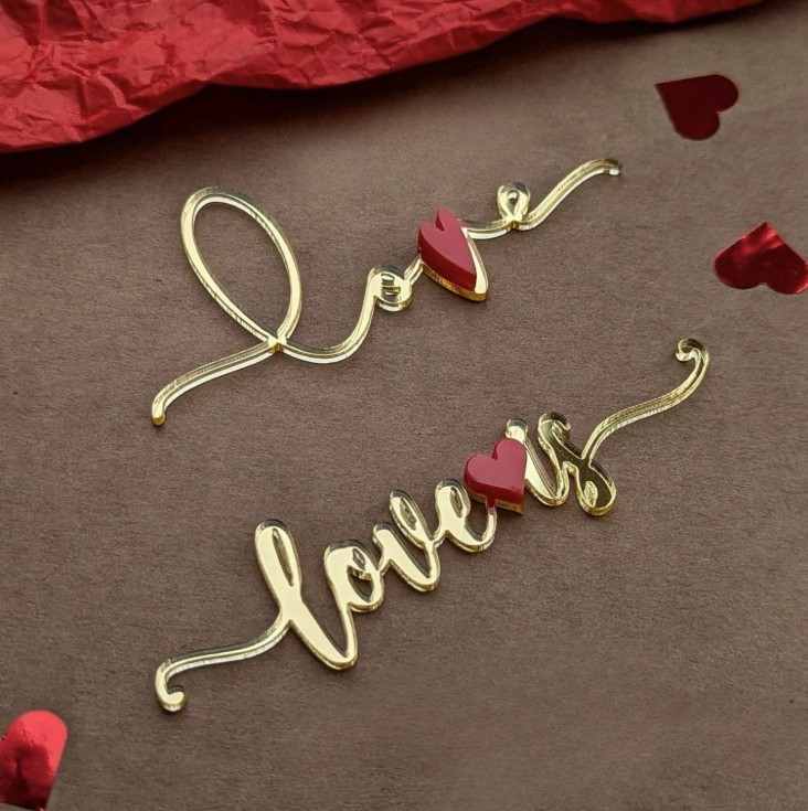 Set 2 topper mica love + love is + trái tim đỏ