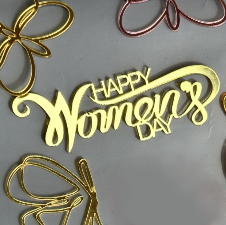 Topper mica Happy Women's Day chữ uốn nhỏ (ko que)