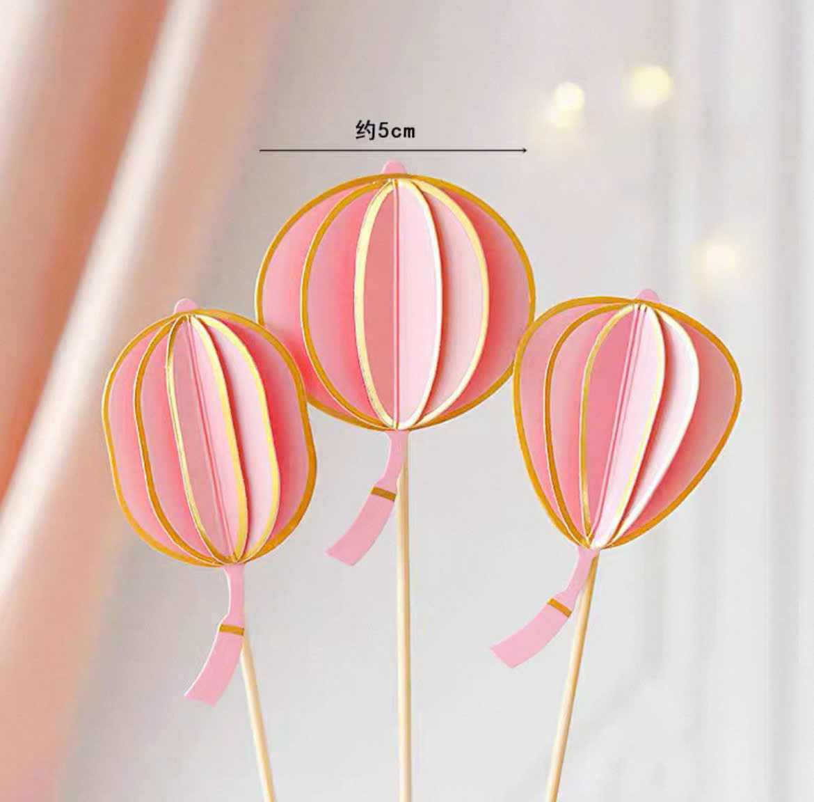 Set que cắm tết 3 chiếc đèn lồng 3D màu hồng