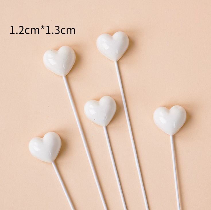 Set que cắm sắt hình trái tim trắng