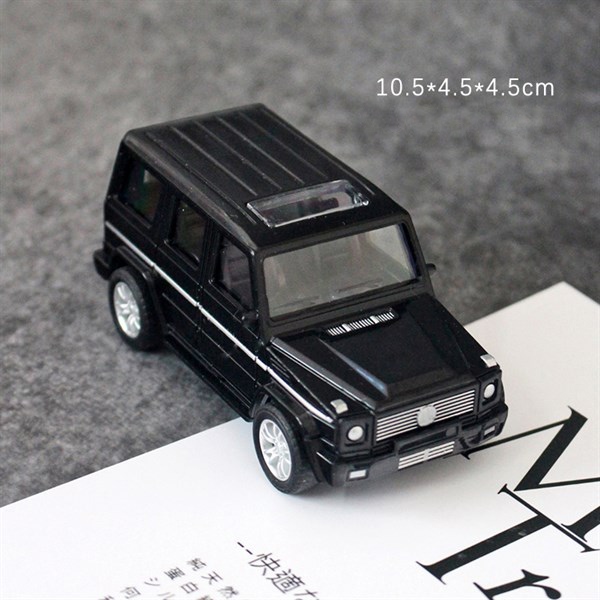 Trang trí xe SUV 7 chỗ đen bé