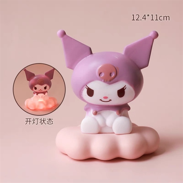Trang trí mô hình Kuromi tai tím ngồi mây hồng