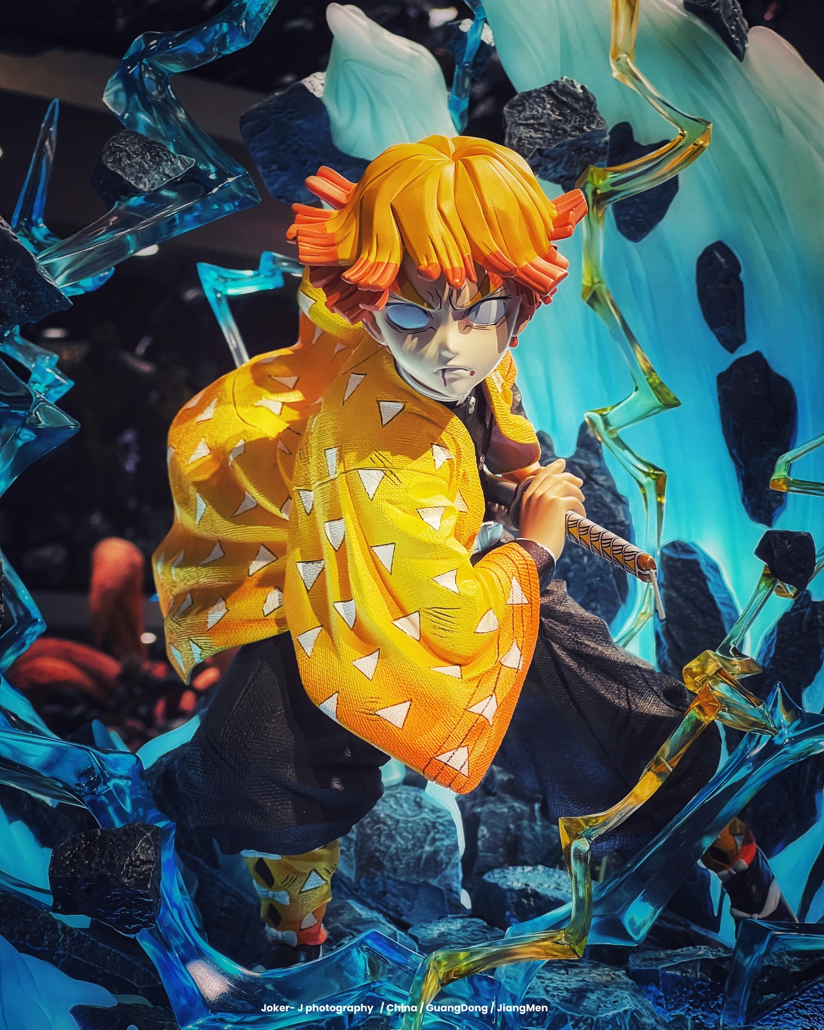 Mô hình Zenitsu - Demon Slayer - Infinity Studio