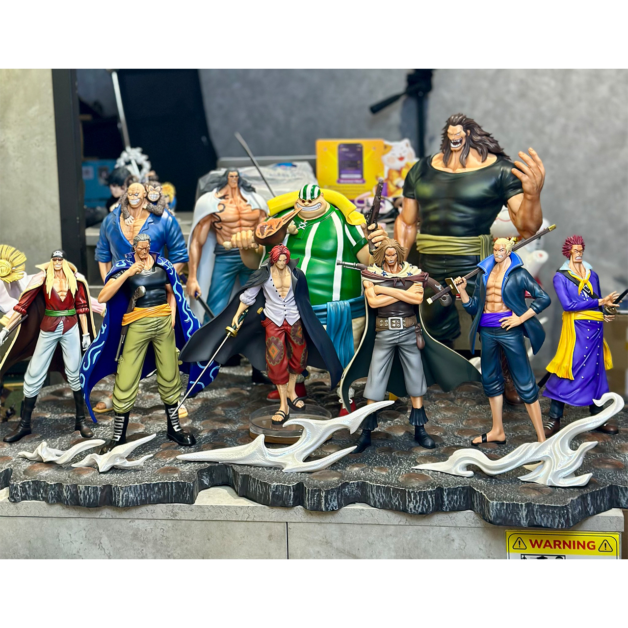 Mô hình Red Hair Pirates - OnePiece - New Century Studio