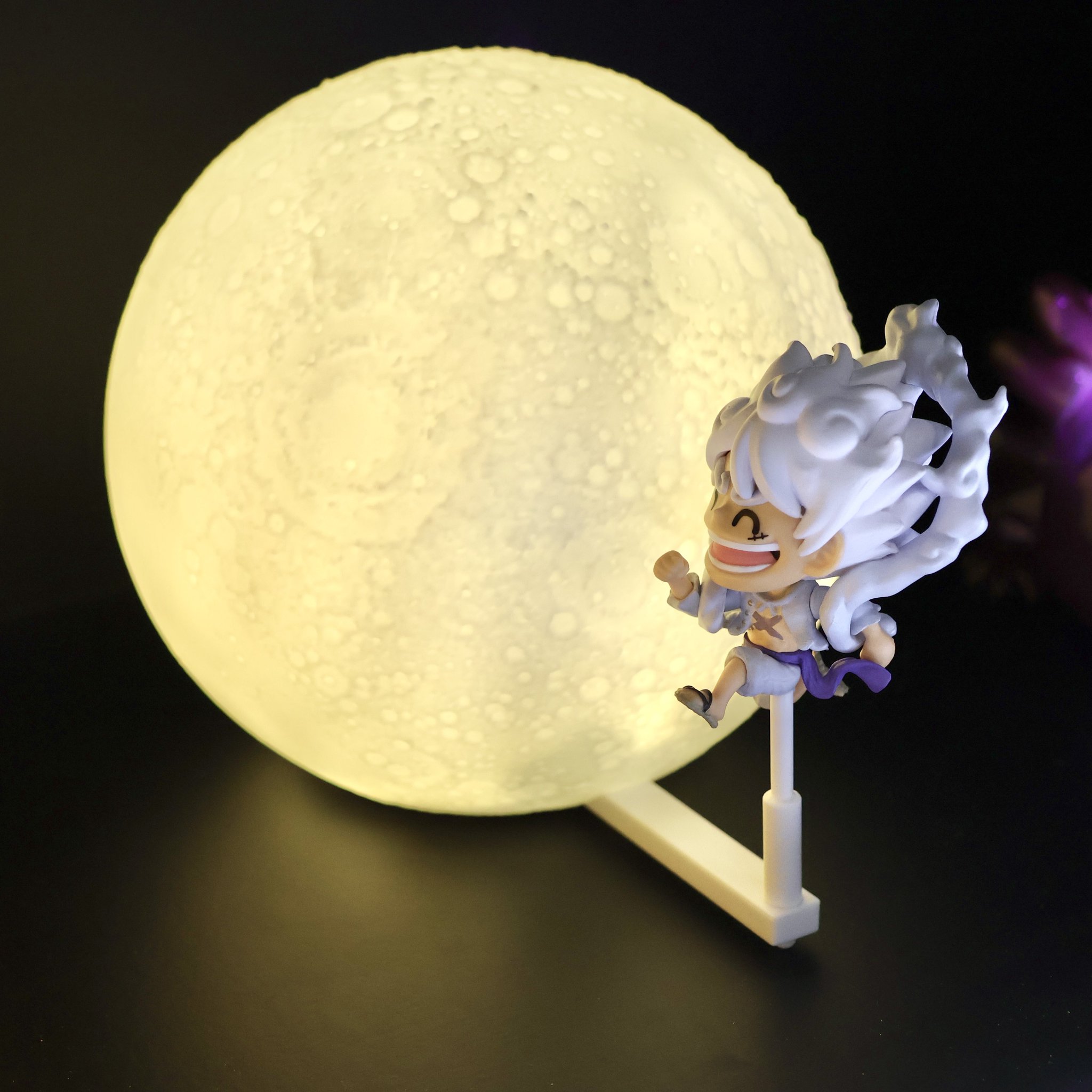 Mô hình Monkey D Luffy Gear5 - Room Light - OnePiece Chính hãng Bandai