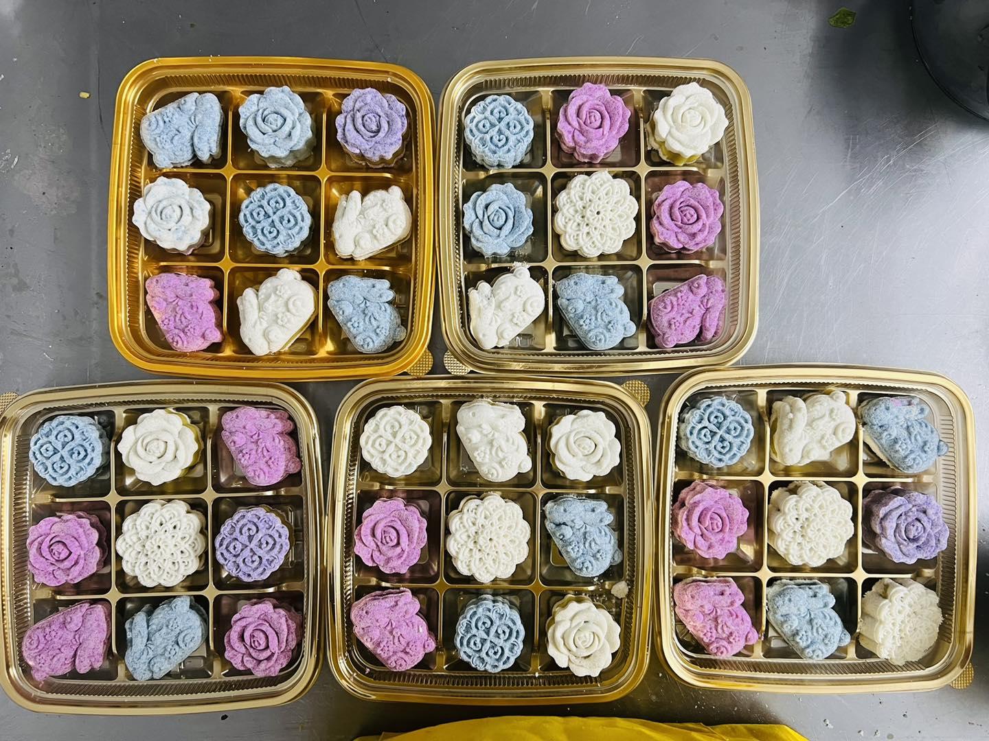 Bánh In Nhân đậu xanh - dừa non