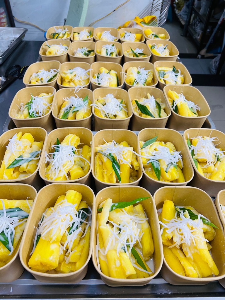 Khoai Mì Vàng Rim Nước Dừa