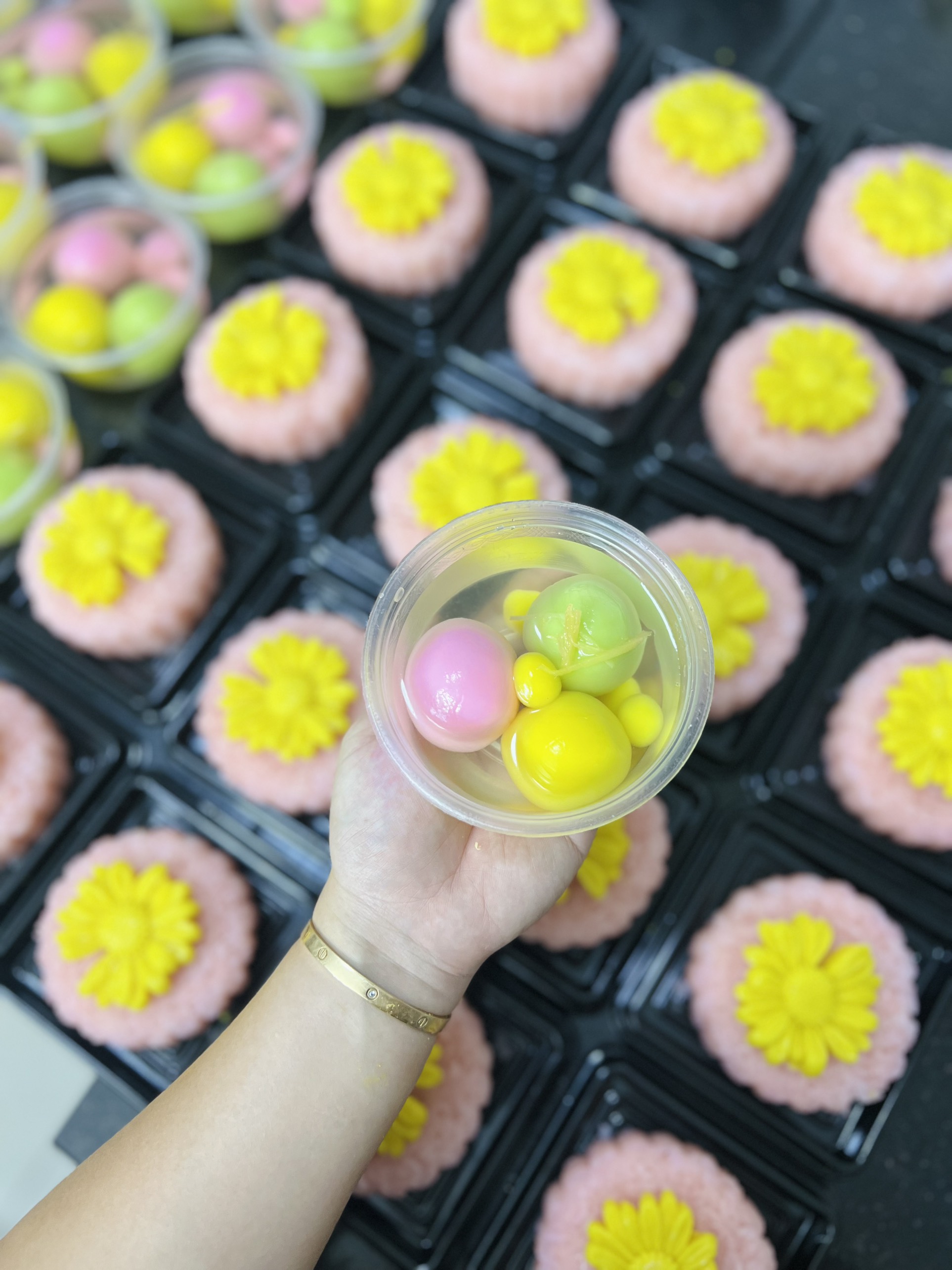 Chè Trôi Nước Phối Màu Hồng Xanh Vàng