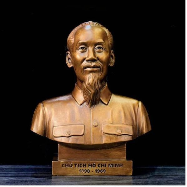 Tượng Bác Hồ Bằng Đồng