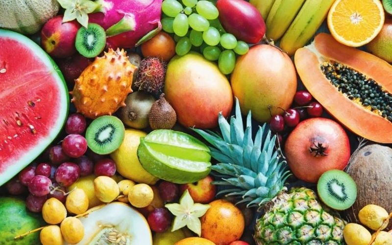 Trong bối cảnh mâm cỗ Tết thường thiên về đạm, dầu mỡ và tinh bột, trái cây chính là nhóm thực phẩm giúp bù đắp những gì khẩu phần ăn đang thiếu