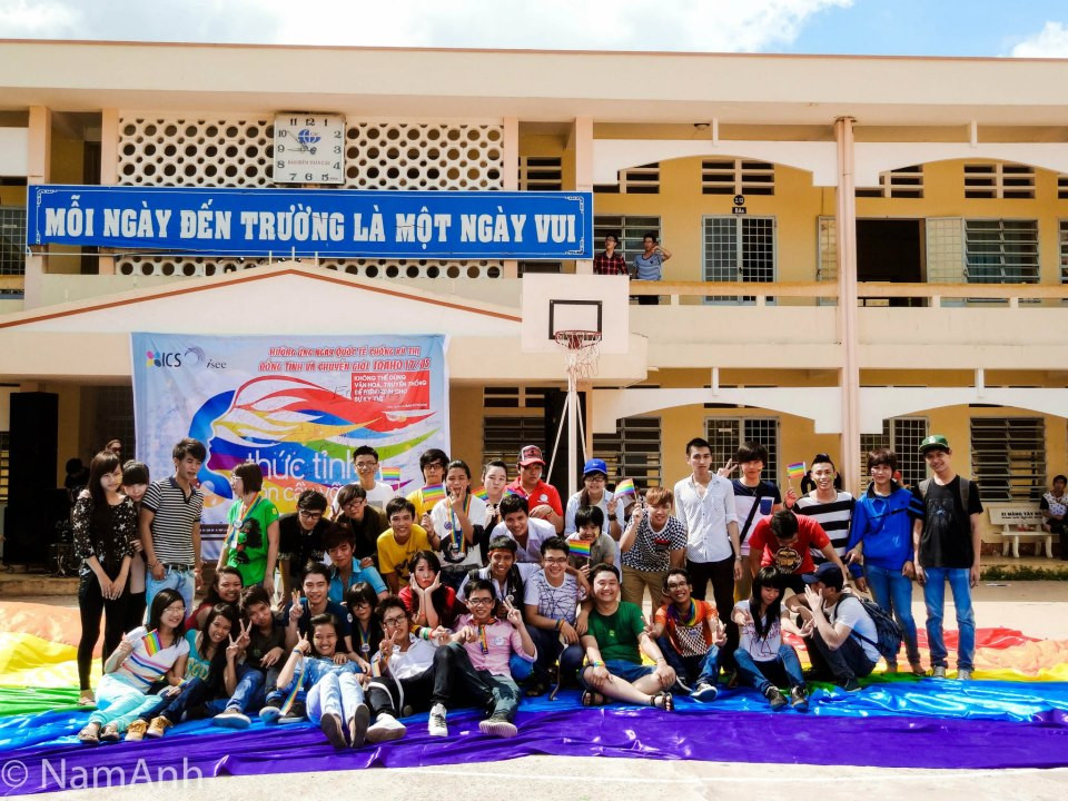 Cộng đồng LGBT Việt Nam cần gì để bước tiếp ?