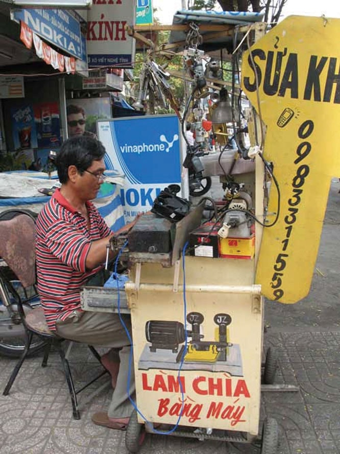 “Chân dung” nghề thợ khóa