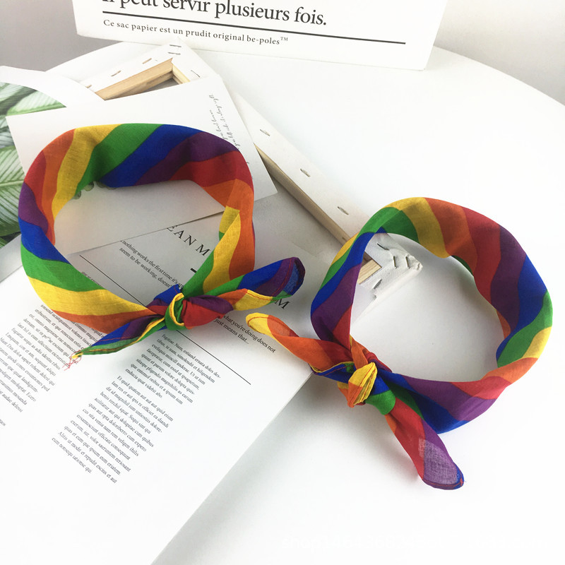 Khăn choàng họa tiết sọc cầu vồng LGBT  Classic