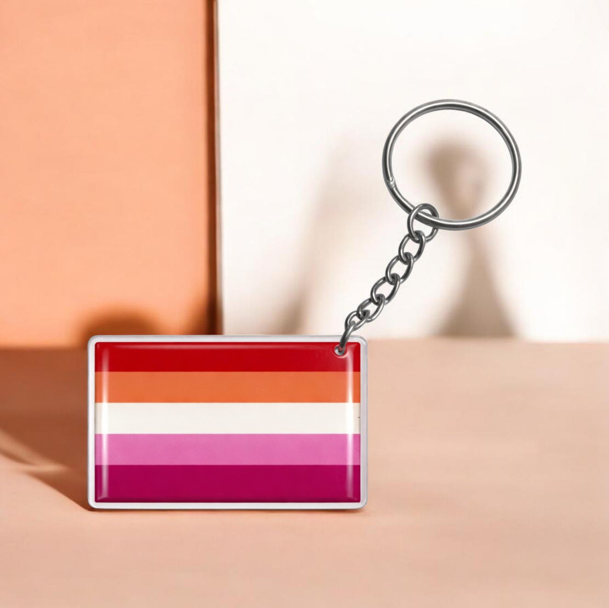 Móc khóa LGBT Lesbian hình chữ nhật nhựa dẻo
