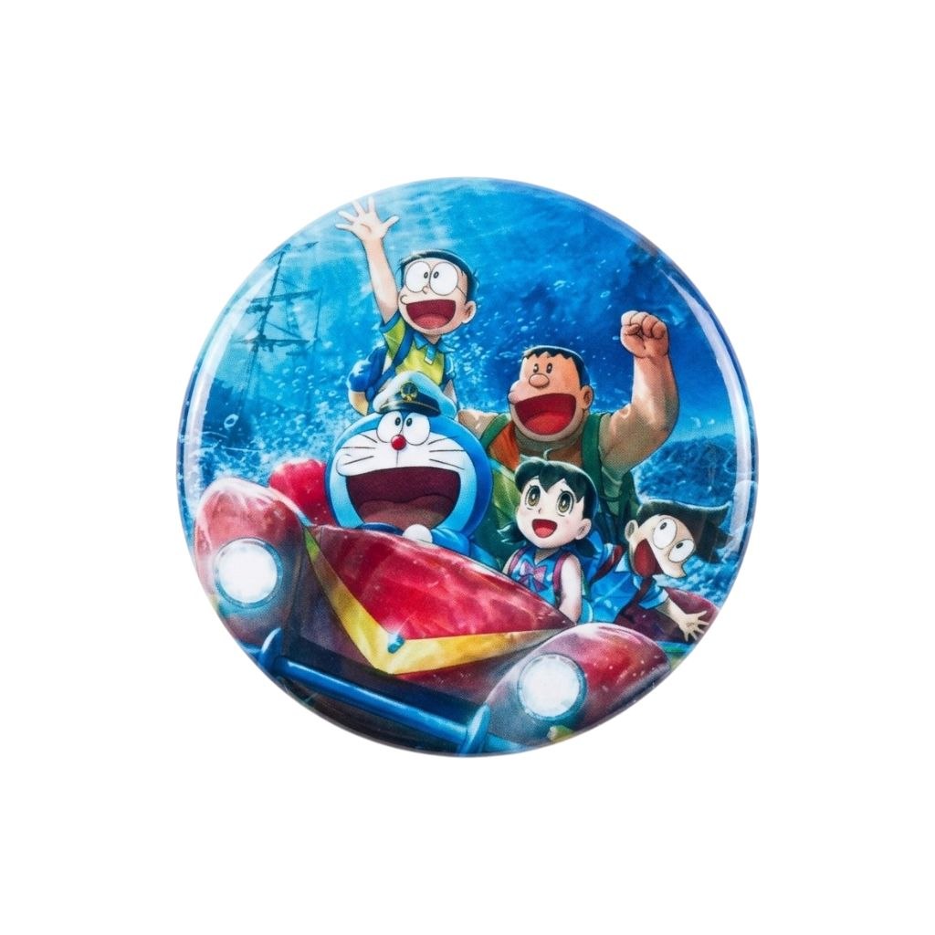 Huy hiệu Doraemon Movie 2026  4.4 cm M290426