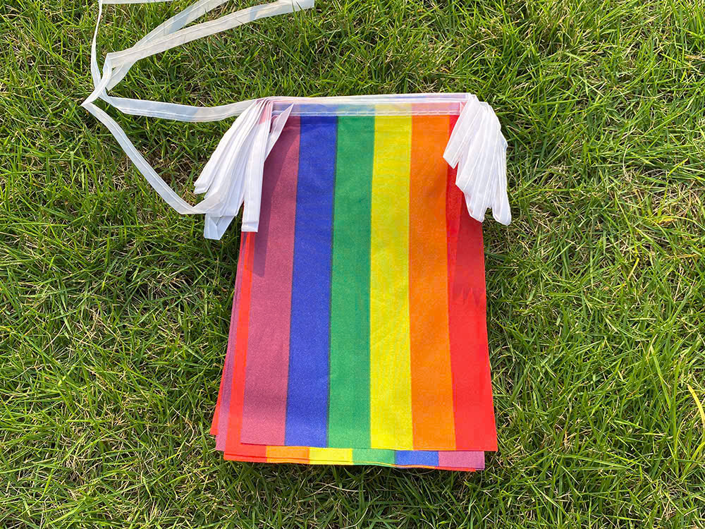 Dây cờ cầu vồng LGBT lục sắc