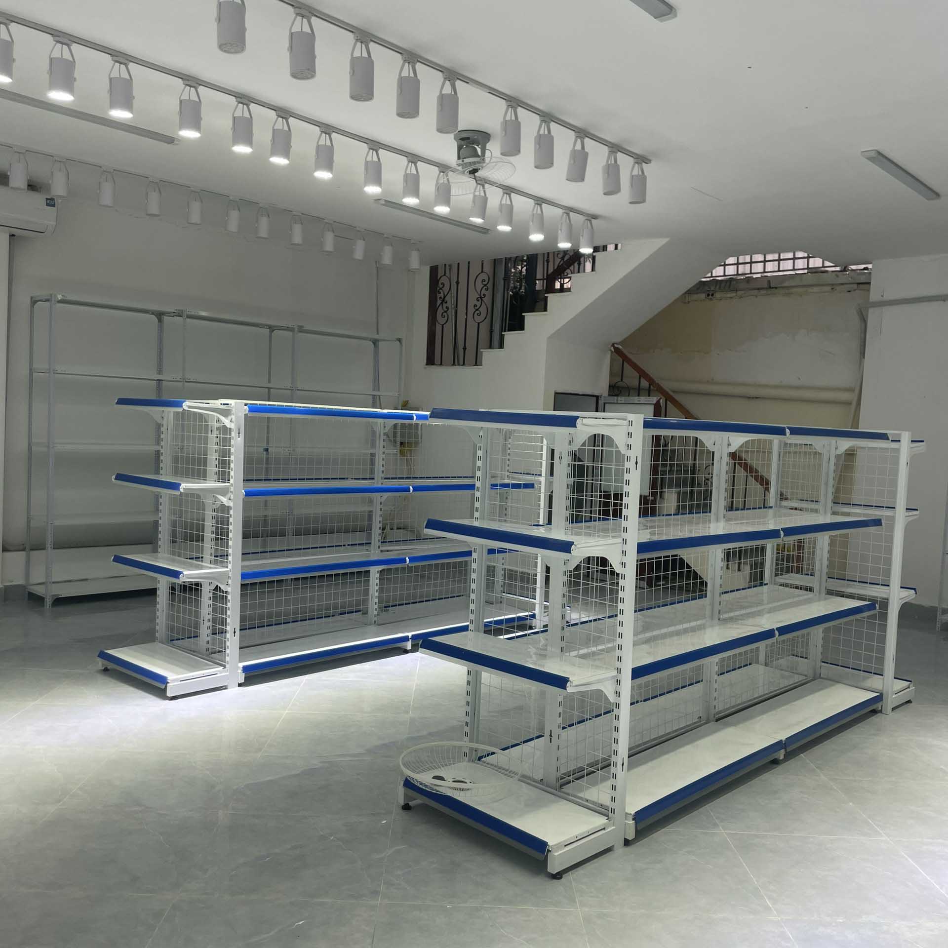 Kệ siêu thị đôi cao 1m5 dài 2m4 và 2 bộ kệ đầu đốc