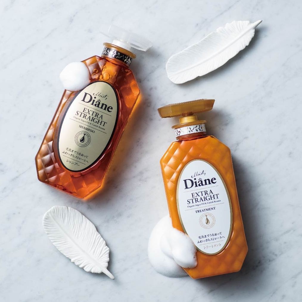 Dầu gội vào nếp thẳng mượt Moist Diane EXTRA SMOOTH & STRAIGHT