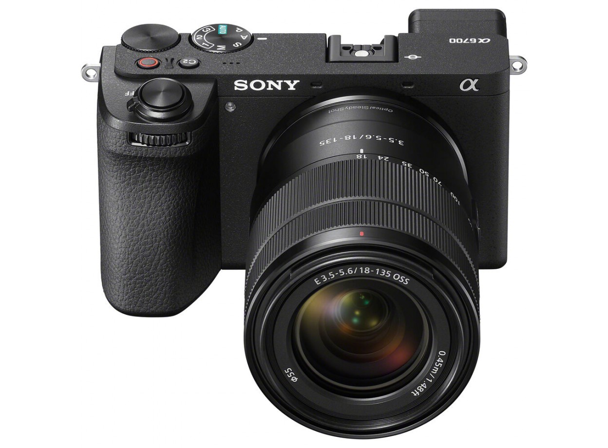 Sony A6700 + Kèm Kit Lens 18-135mm (Chính hãng) (Thẻ Nhớ 64GB + Bộ Vệ Sinh)