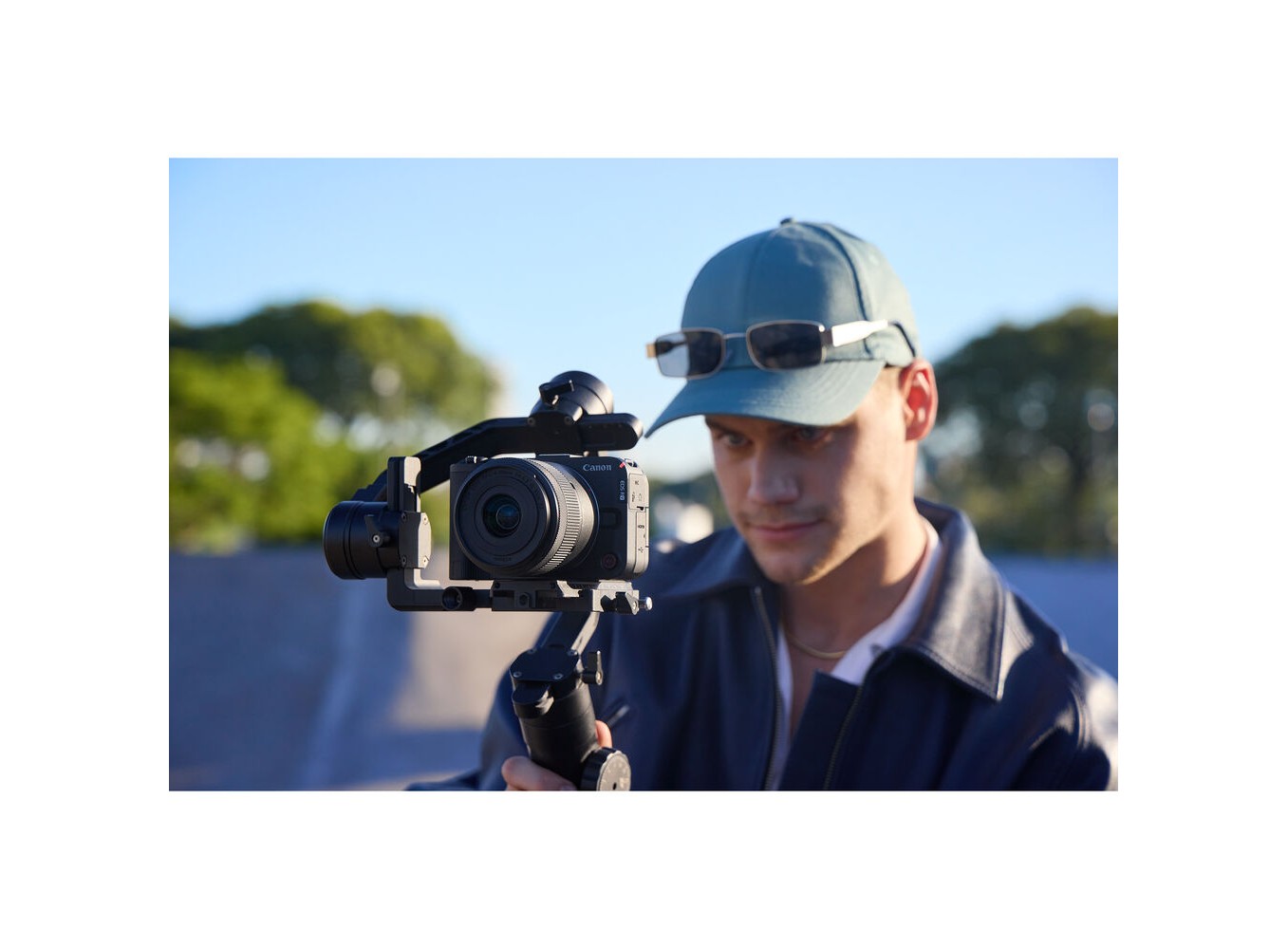 Canon EOS R50 V + Kit 14-30mm + Lens RF 50mm f/1.8 STM (Chính hãng)