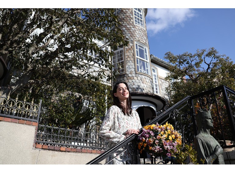 Canon RF-S 18-150mm f/3.5-6.3 IS STM - Likenew