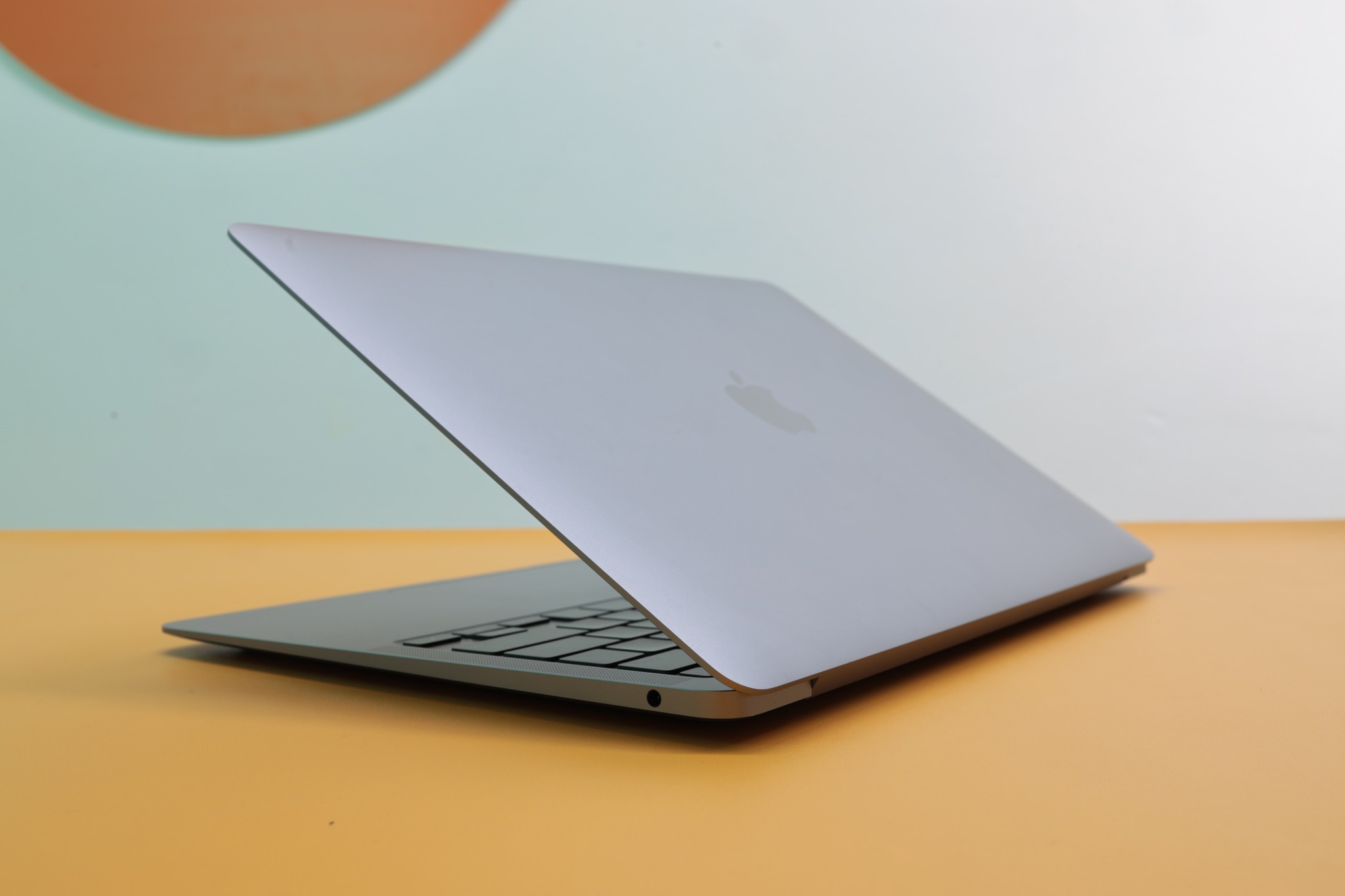 MacBook Air M1 13 inch 2020 – 8GB | 512GB – 99%