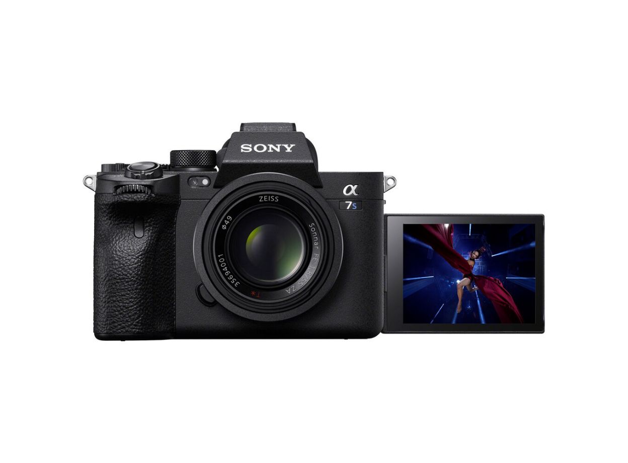 Sony a7S III + Sony FE 50mm f/1.8 (Chính hãng)