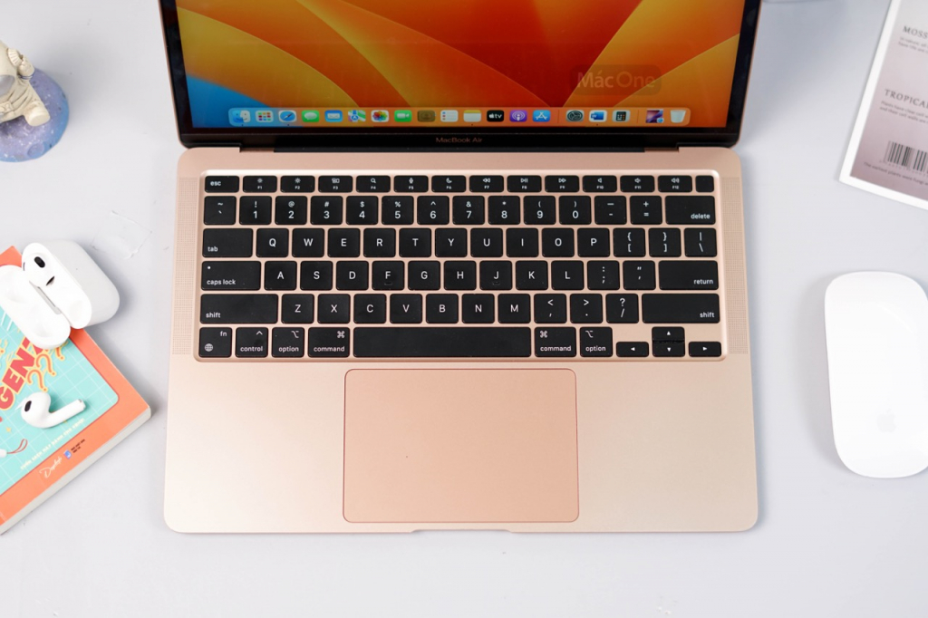 MACBOOK AIR 13inch - 2020 CORE I5 1.1GHZ 8GB 256GB - 99%