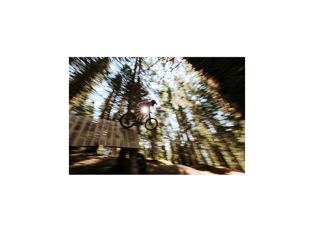 Canon EOS R6 Mark II + Kèm Kit Lens RF 24-105mm f/4-7.1 (Chính hãng)