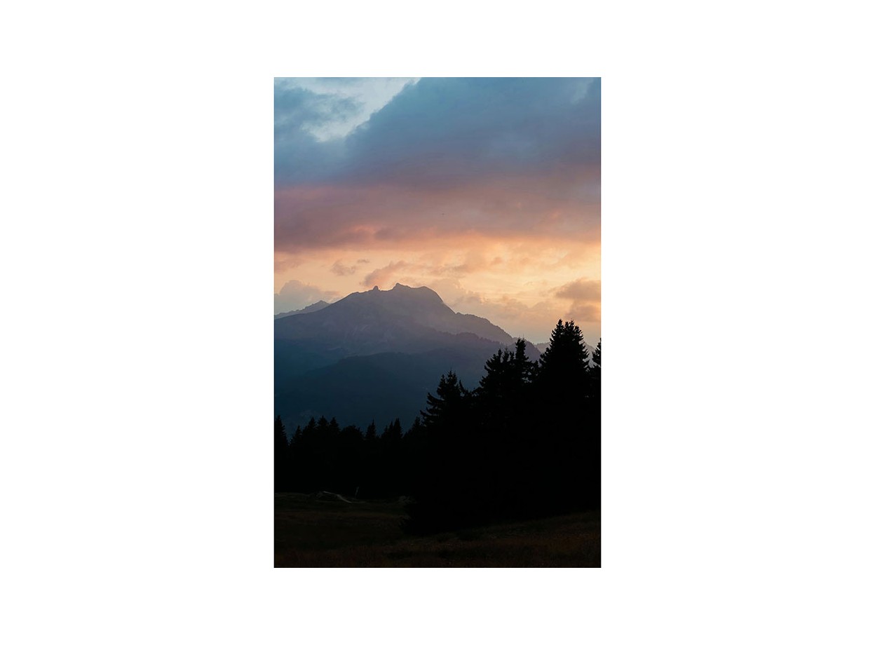 Canon EOS R6 Mark II + Kèm Kit Lens RF 24-105mm f/4-7.1 (Chính hãng)
