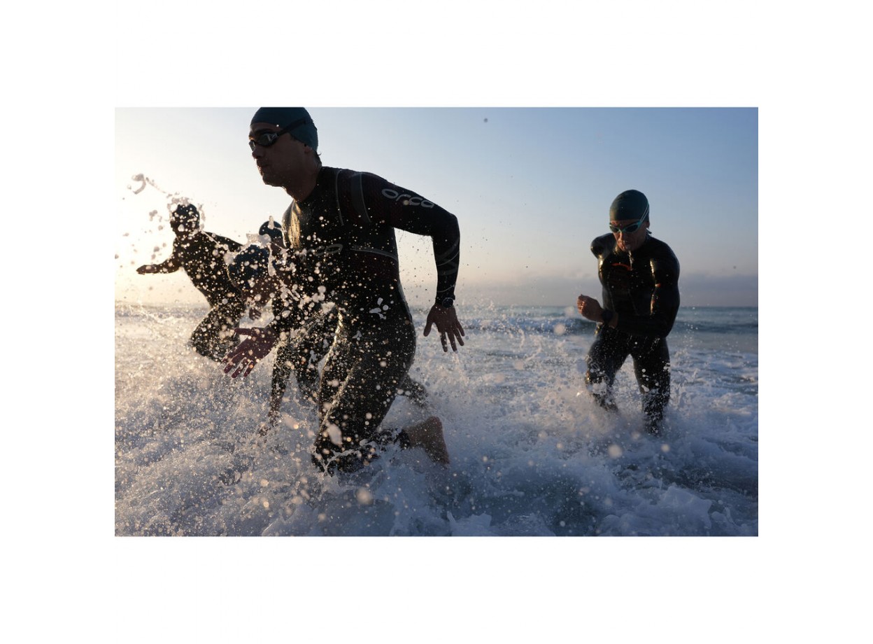 Sony A9 III + Tamron 35-150mm f/2-2.8 (Chính hãng) (Pin + Thẻ Nhớ 64GB + Dây Đeo + Bộ Vệ Sinh)