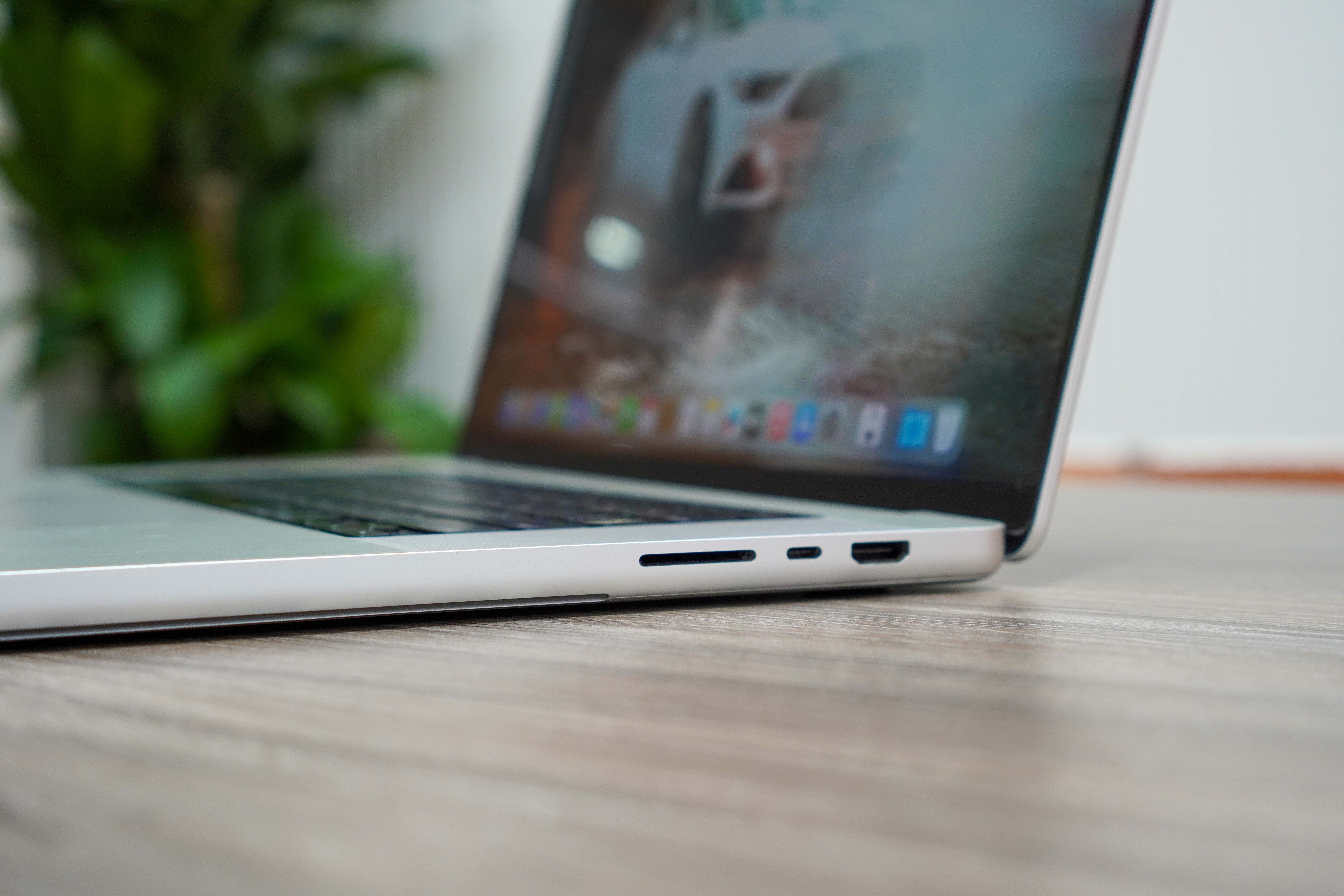 MacBook Pro 16inch 2021 – M1 Pro | RAM 16GB | SSD 512GB | Like New 98%