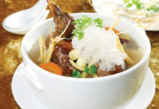 Công sức chế biến yến sào cho người bệnh phổi