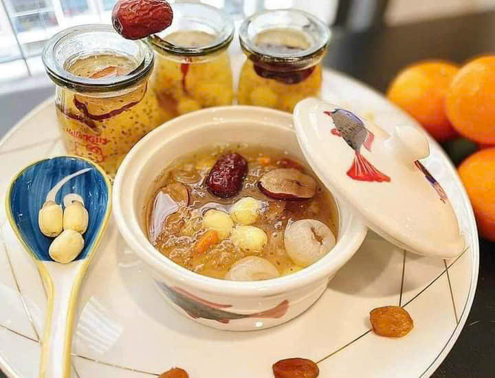 Yến Tươi Chưng Táo Đỏ, Hạt Sen và Kỷ Tử - Món Ăn Bổ Dưỡng Cho Mọi Lứa Tuổi