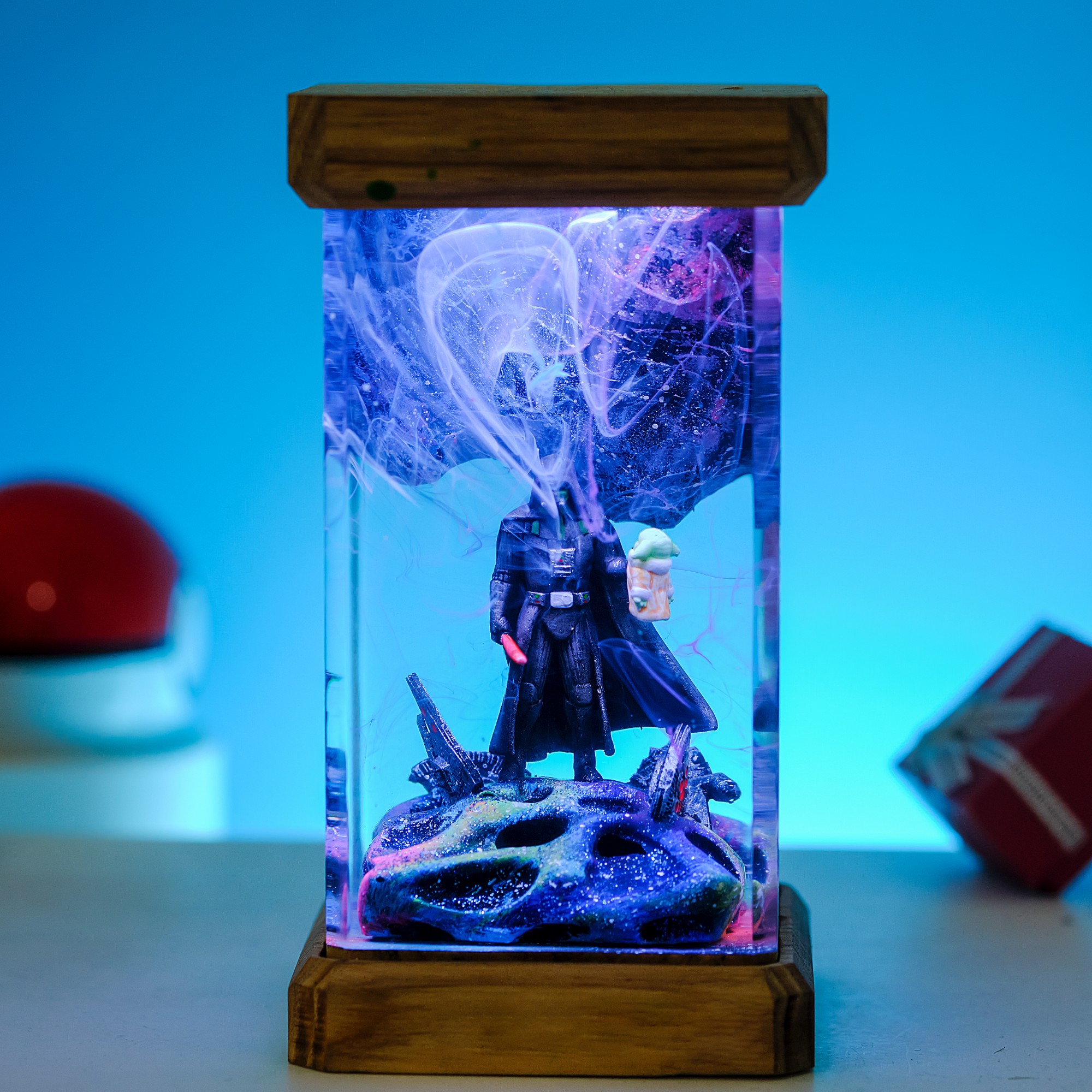 15 Cool Resin Decor Ideas to Upgrade a Teen Boy’s Bedroom