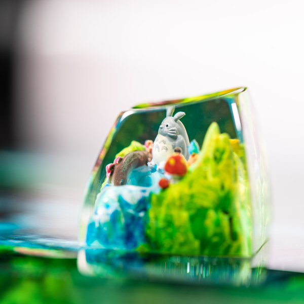 Totoro Artisan Keycap – A Handcrafted Masterpiece for Ghibli Fans & Mechanical Keyboard Enthusiasts