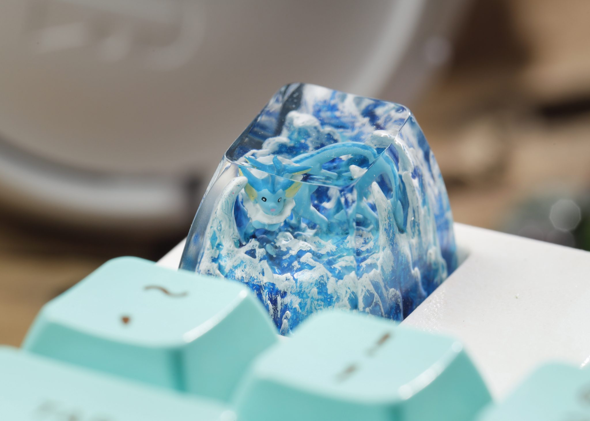 💧 Discover the Magic of the Vaporeon Pokémon Artisan Keycap – For True Pokémon Fans & Gamers